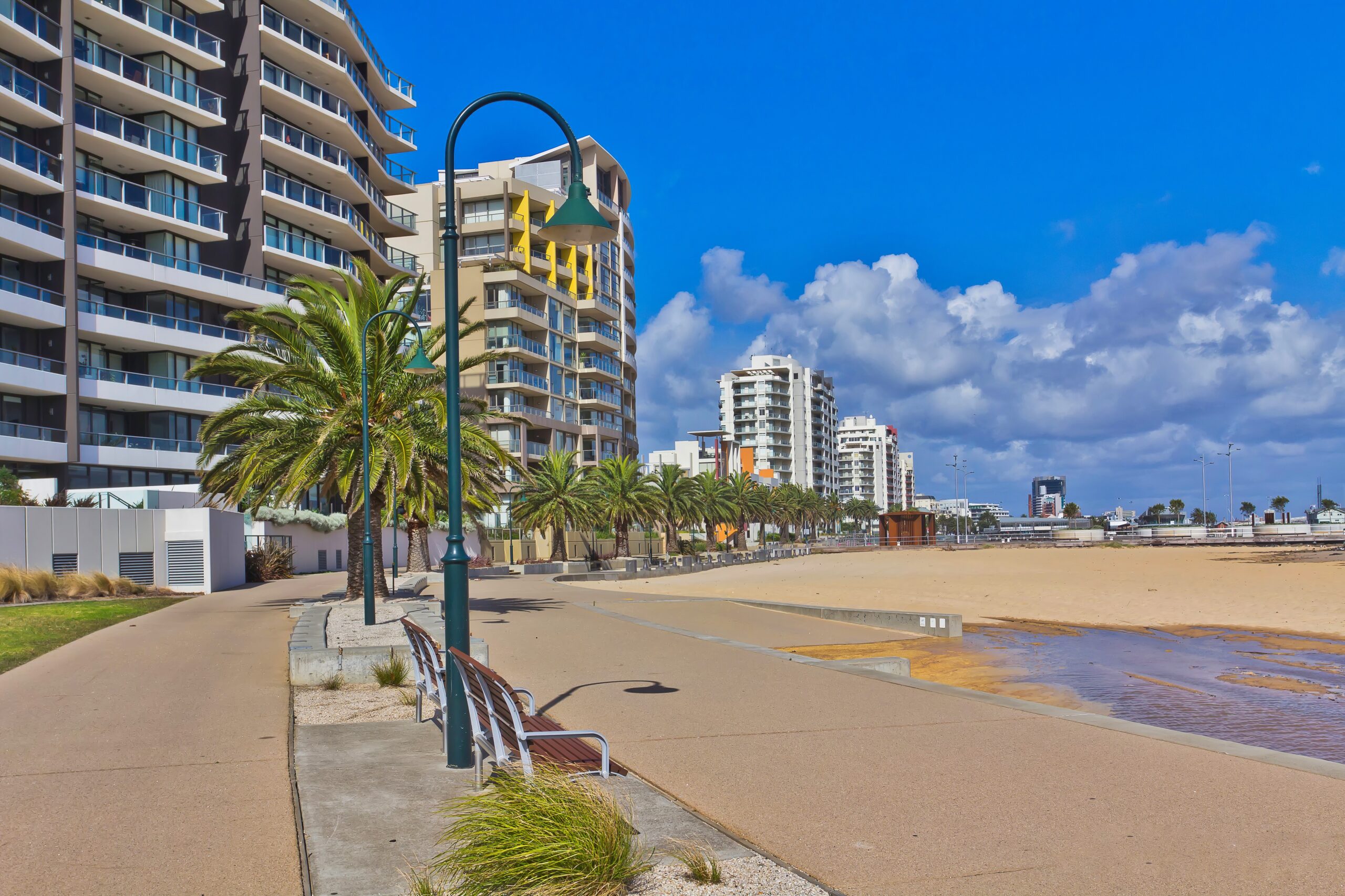 Three Great Advantages to Staying in a Beachfront Condo on Your Next Vacation
